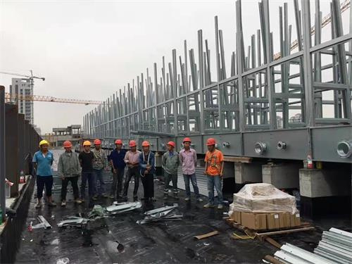 閉式冷卻塔使用中冷水機組壓力高的解決方案(閉式冷